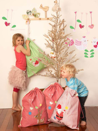 110103-reindeer-sack-4
