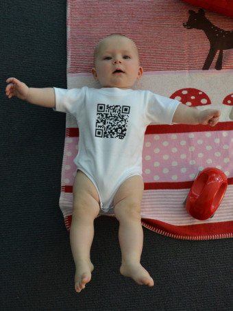 710201-babysuit-QR-2