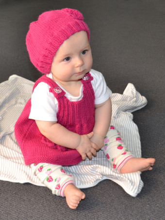 710501-strawberry-legwarmers-2